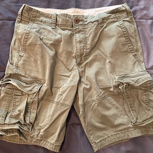 Men’s hollister size 34 shorts!